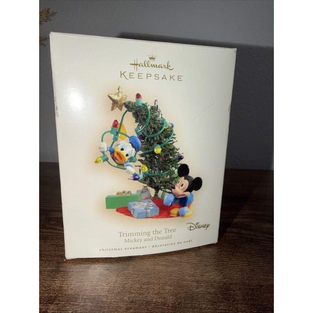 Hallmark Keepsake Ornament Trimming The Tree Mickey and Donald